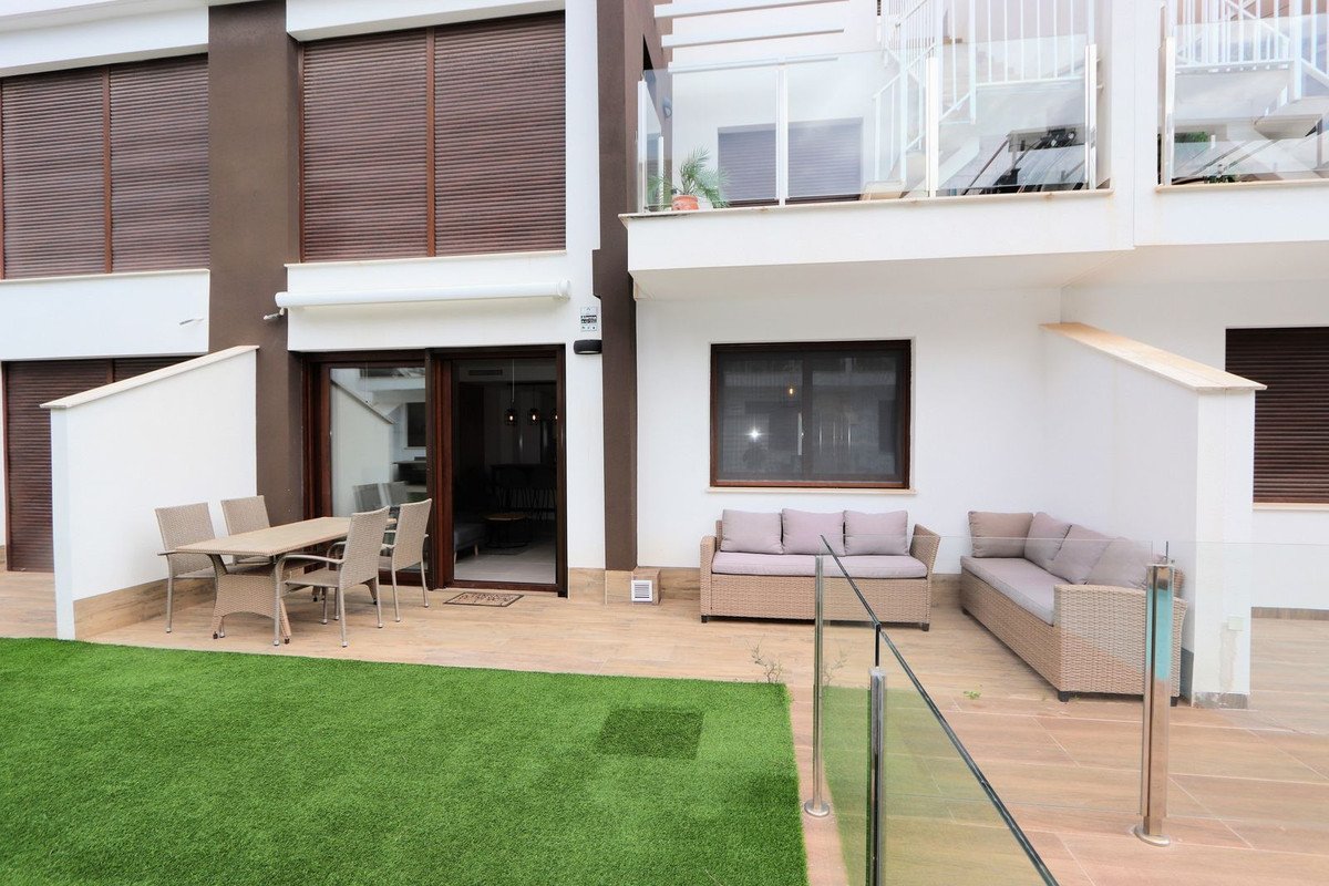 2 Bed Ground Floor Apartment in Lo Pagan
