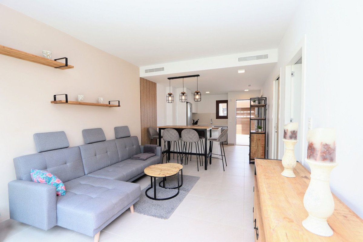 2 Bed Ground Floor Apartment in Lo Pagan