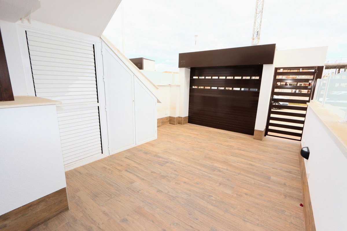2 Bed Ground Floor Apartment in Lo Pagan