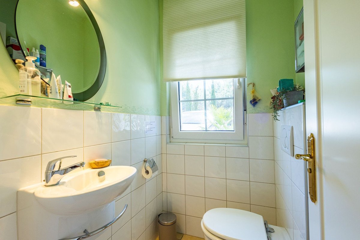 6 Bed Detached Villa in Sayalonga