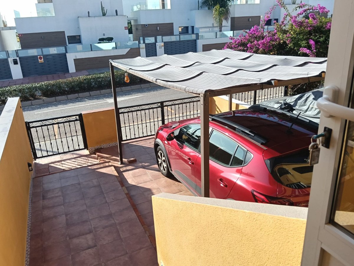 2 Bed Ground Floor Apartment in Los Montesinos