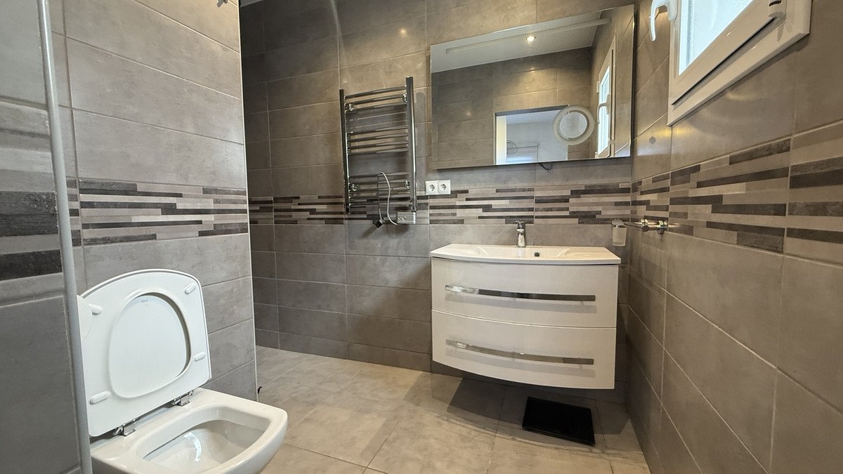 2 Bed Detached Villa in Villamartin