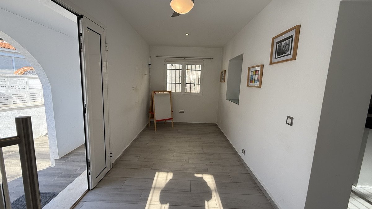 2 Bed Detached Villa in Villamartin