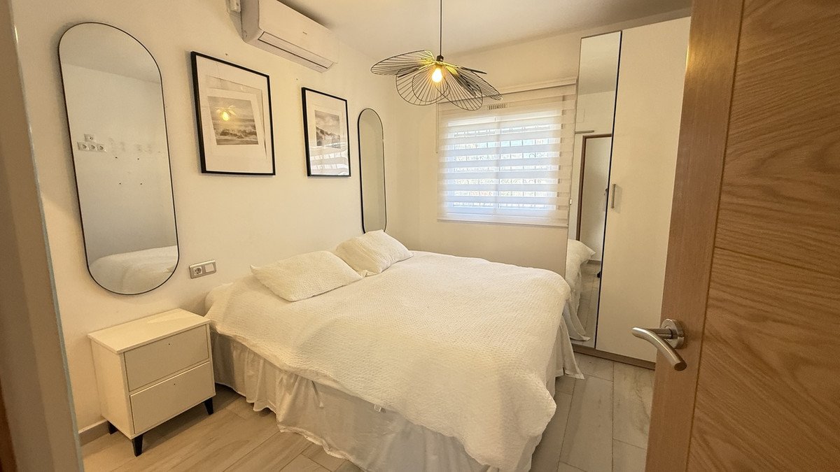 2 Bed Detached Villa in Villamartin
