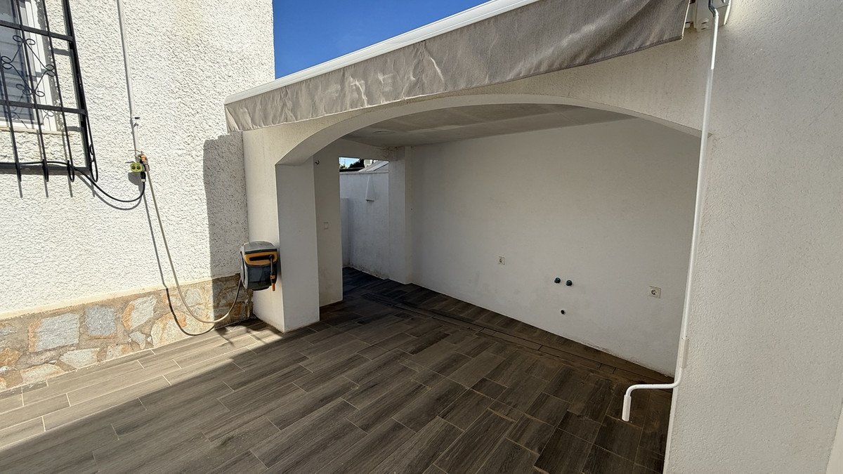 2 Bed Detached Villa in Villamartin