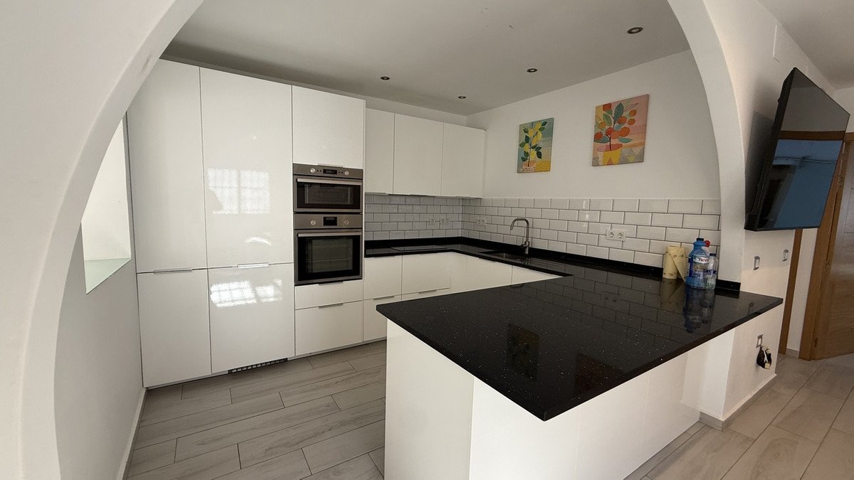 2 Bed Detached Villa in Villamartin