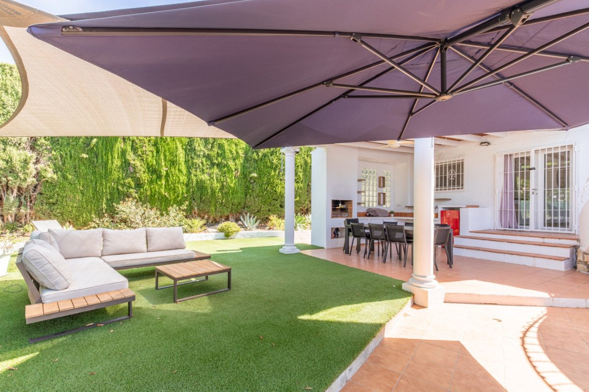 4 Bed Detached Villa in Moraira
