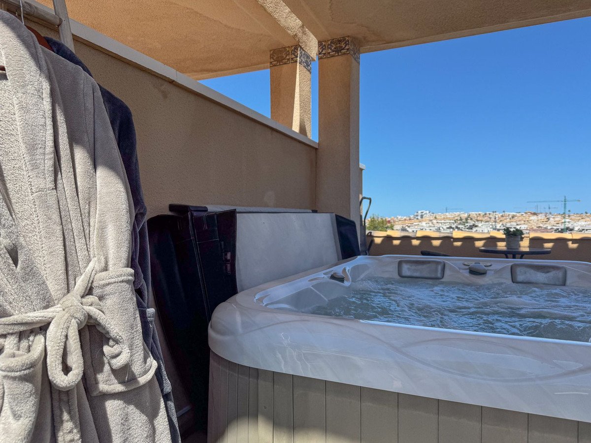 2 Bed Bungalow in Orihuela Costa