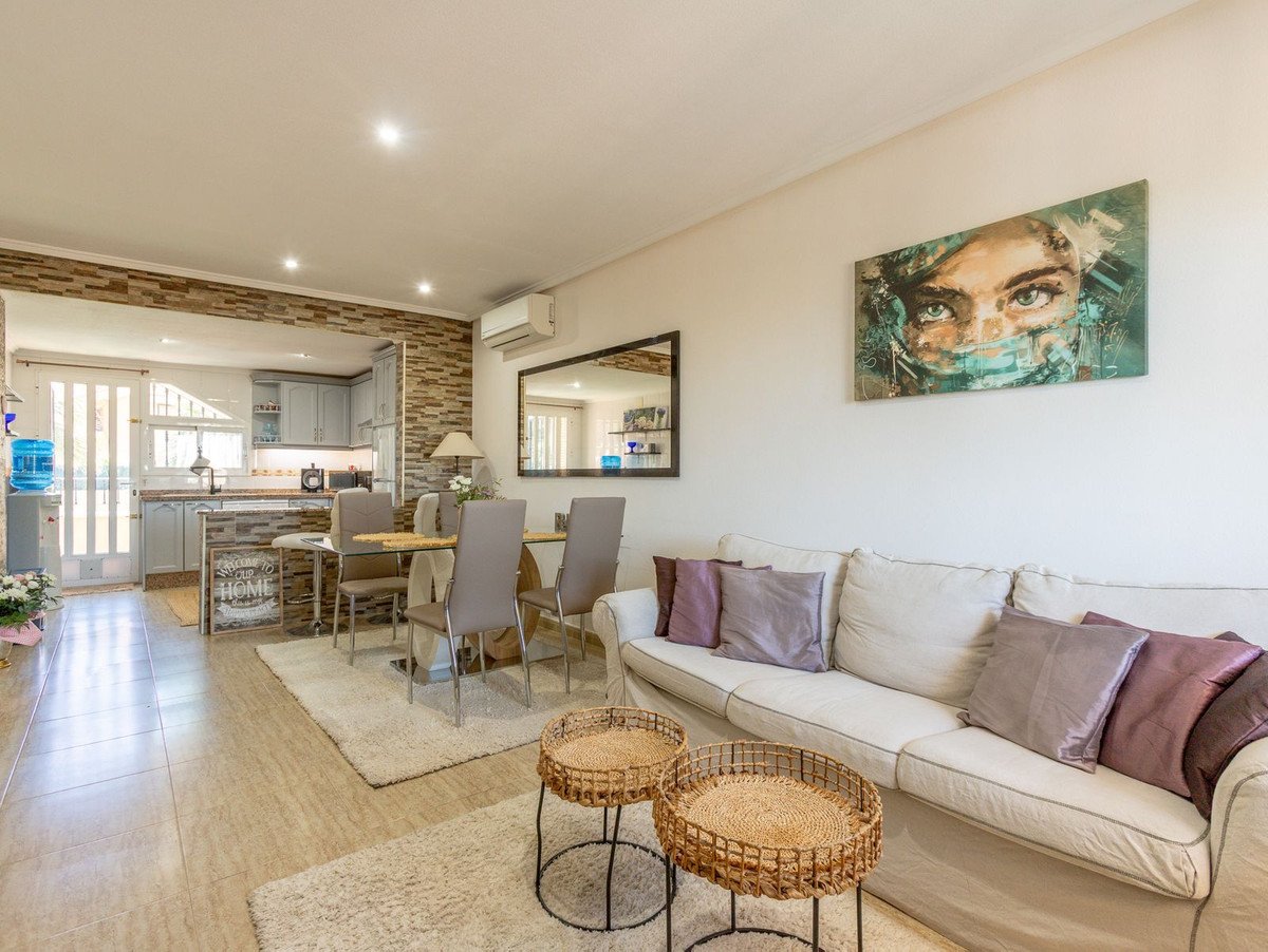 2 Bed Bungalow in Orihuela Costa