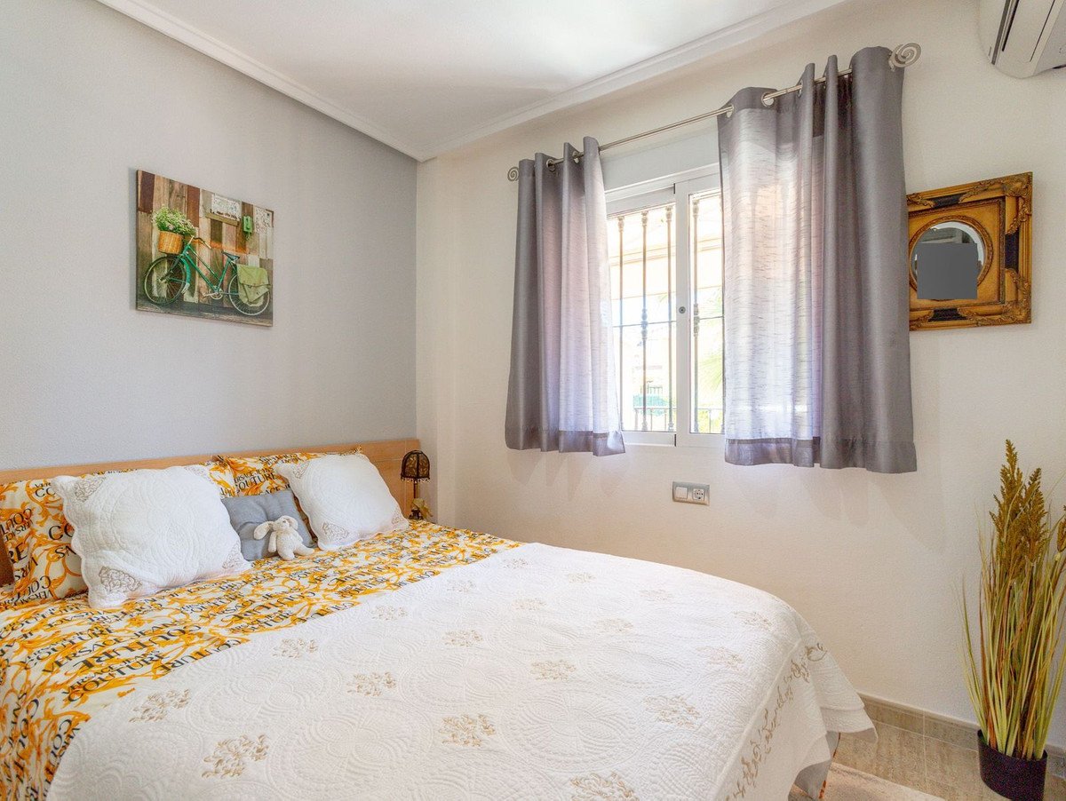 2 Bed Bungalow in Orihuela Costa