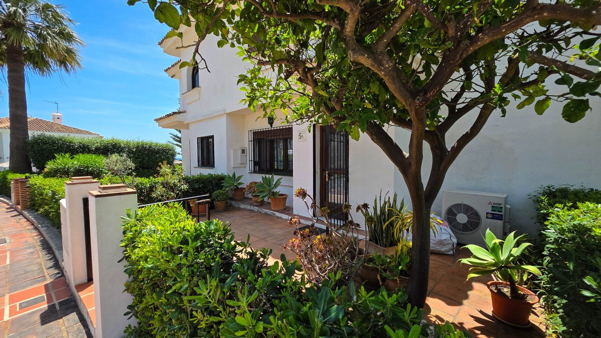 3 Bed Townhouse in La Duquesa