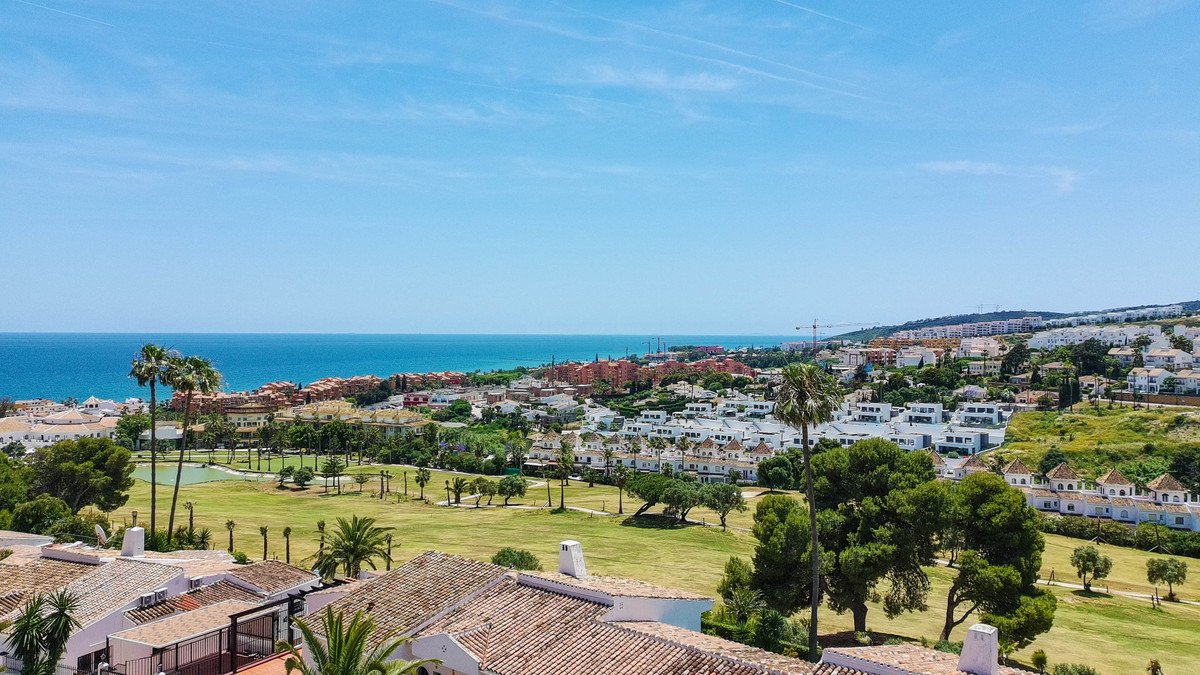 3 Bed Townhouse in La Duquesa