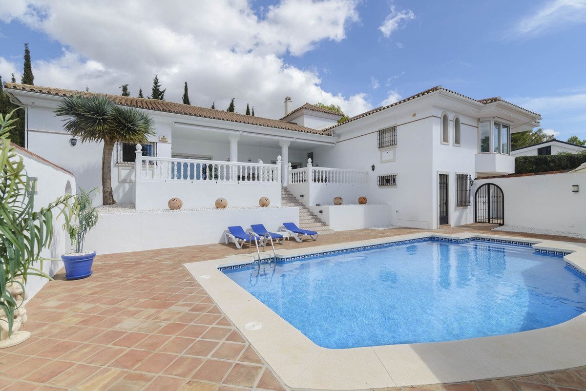 4 Bed Detached Villa in Valtocado