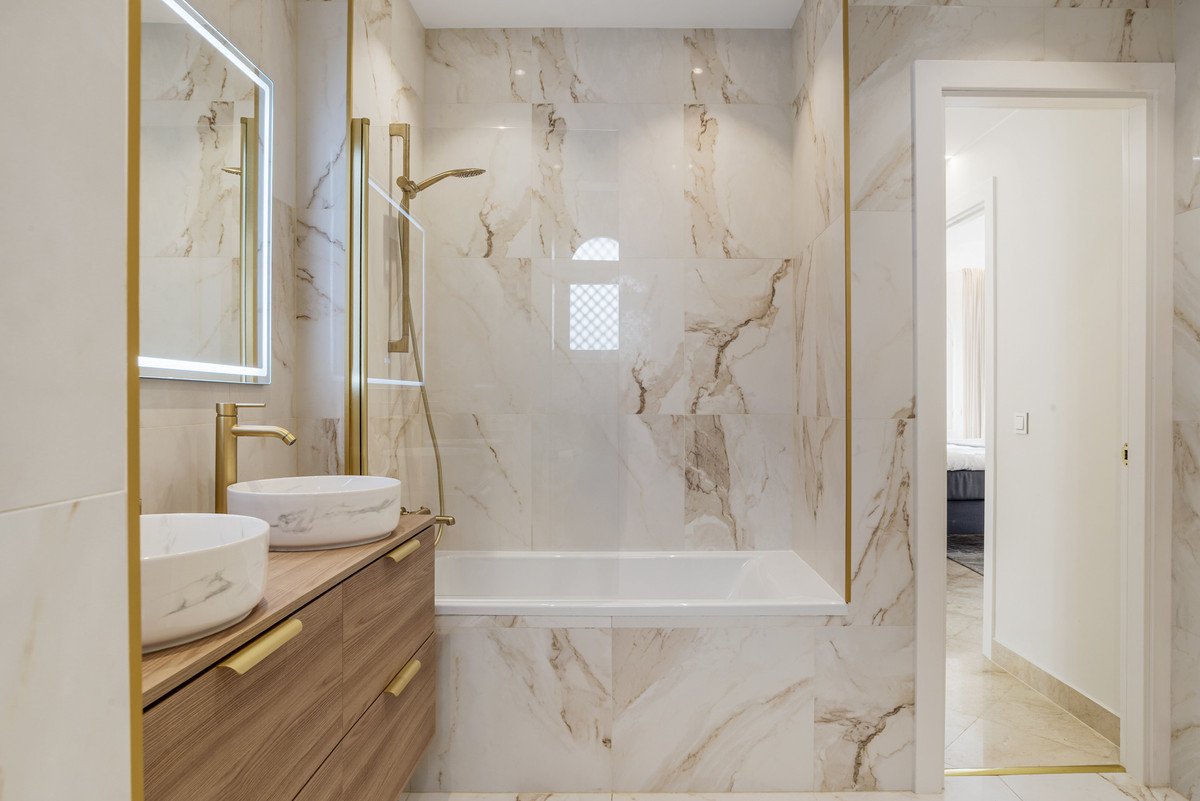 3 Bed Penthouse Duplex in The Golden Mile
