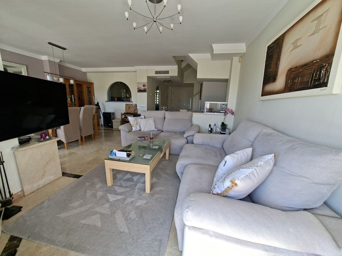 3 Bed Townhouse in La Duquesa