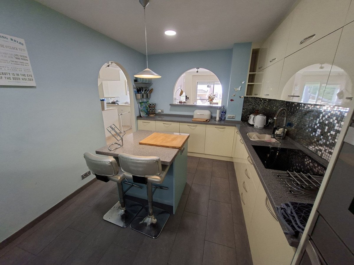 3 Bed Townhouse in La Duquesa