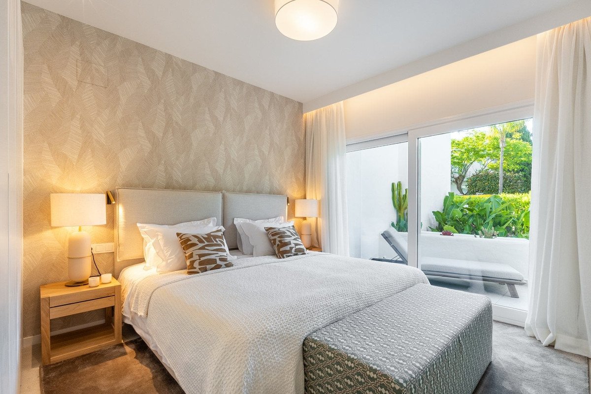 4 Bed Middle Floor Apartment in Marbella