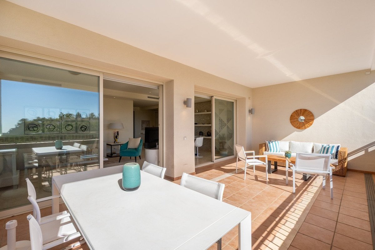 3 Bed Middle Floor Apartment in Marbella