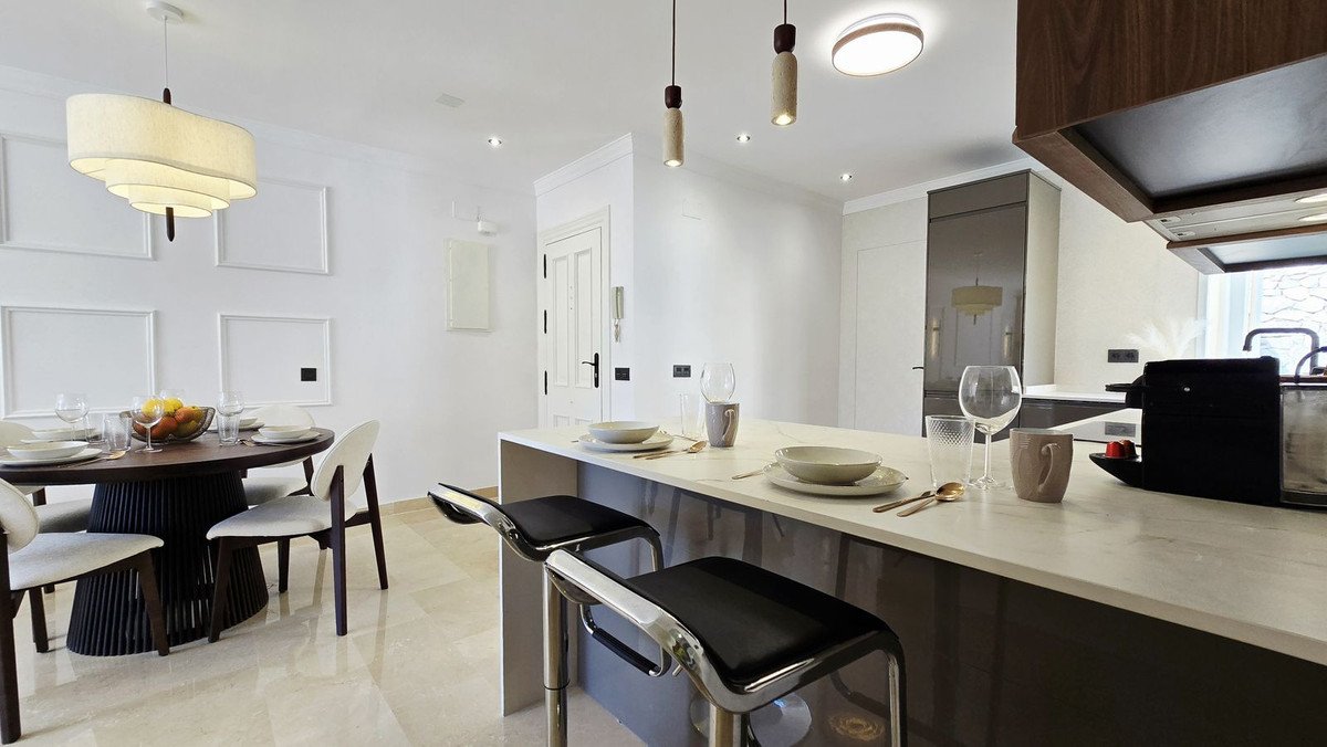 3 Bed Middle Floor Apartment in La Quinta