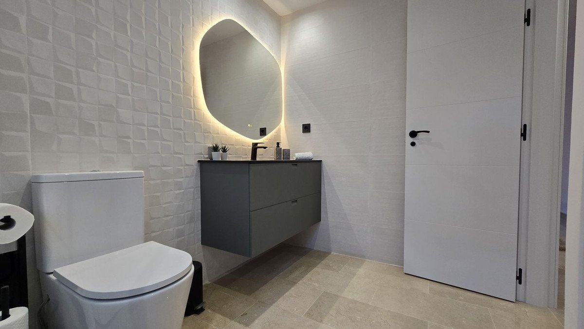 3 Bed Middle Floor Apartment in La Quinta