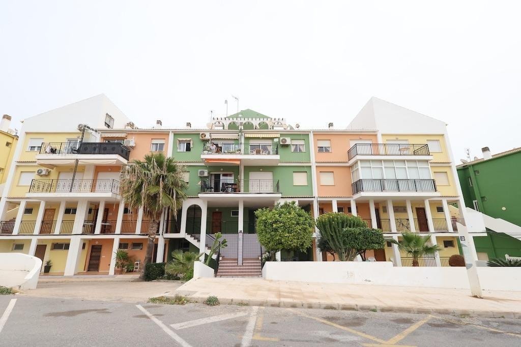 1 Bed Middle Floor Apartment in La Veleta