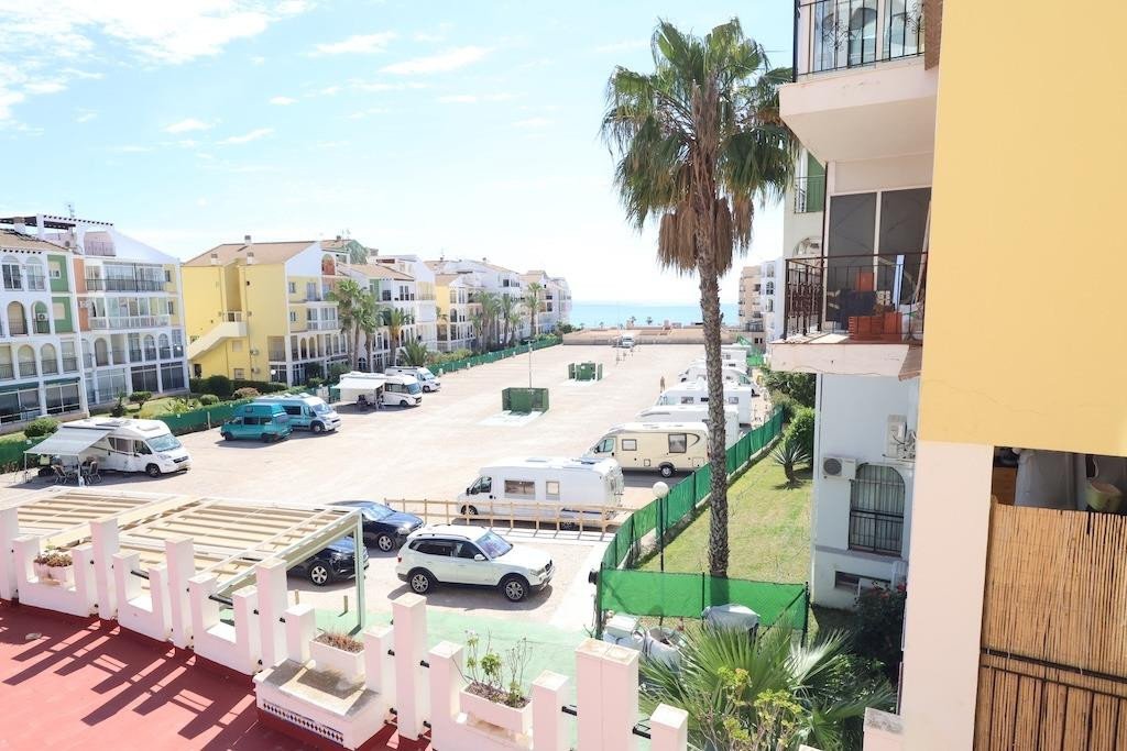 1 Bed Middle Floor Apartment in La Veleta