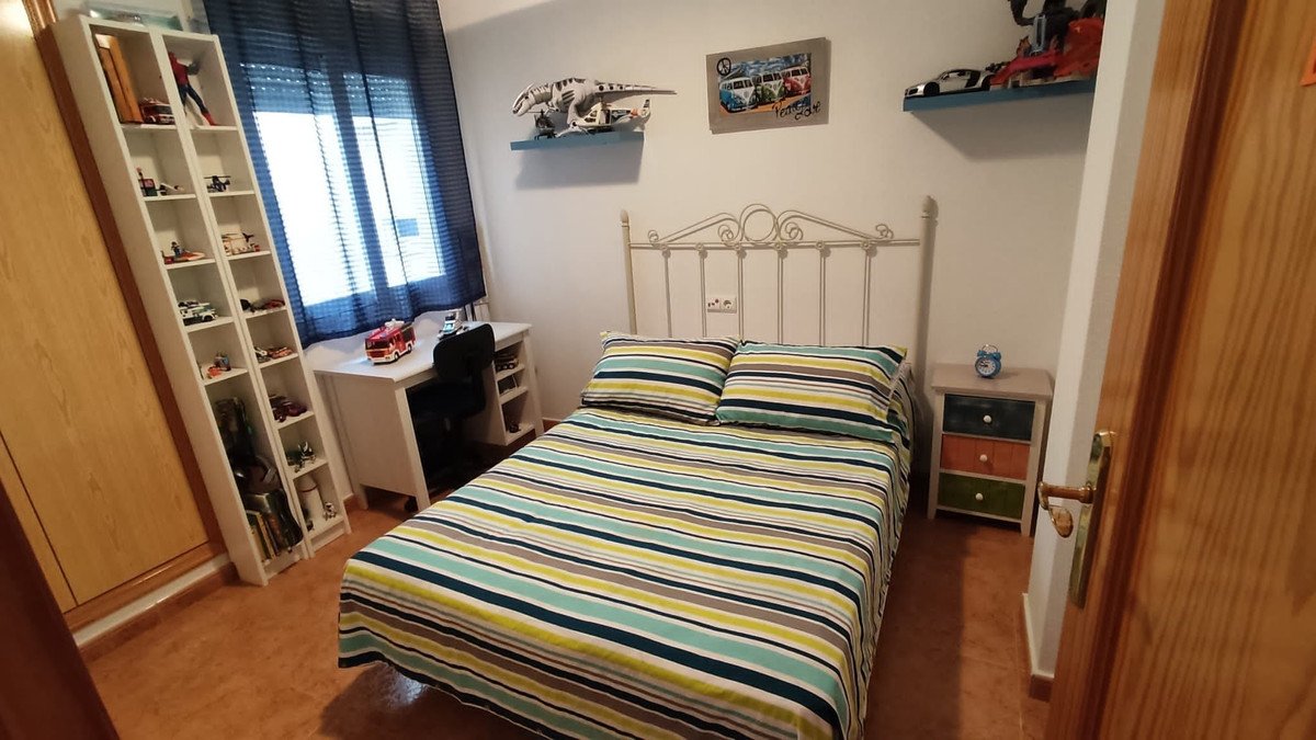 3 Bed Middle Floor Apartment in Los Alcazares