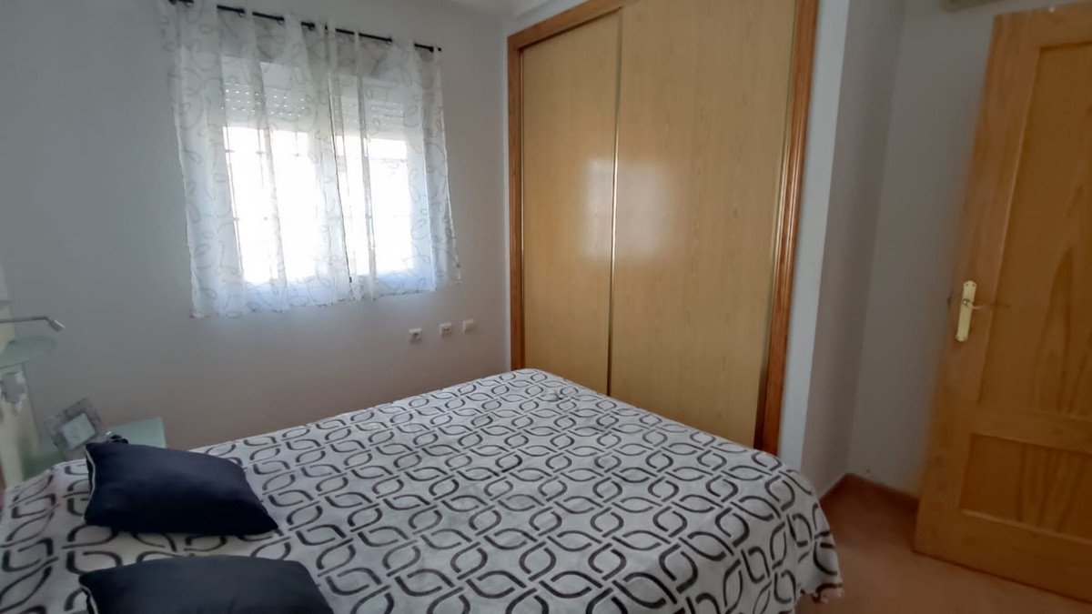 3 Bed Middle Floor Apartment in Los Alcazares