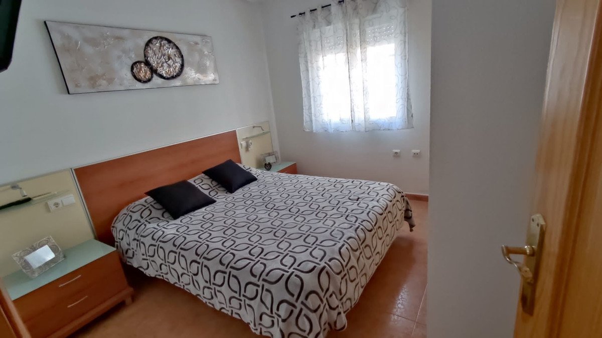3 Bed Middle Floor Apartment in Los Alcazares