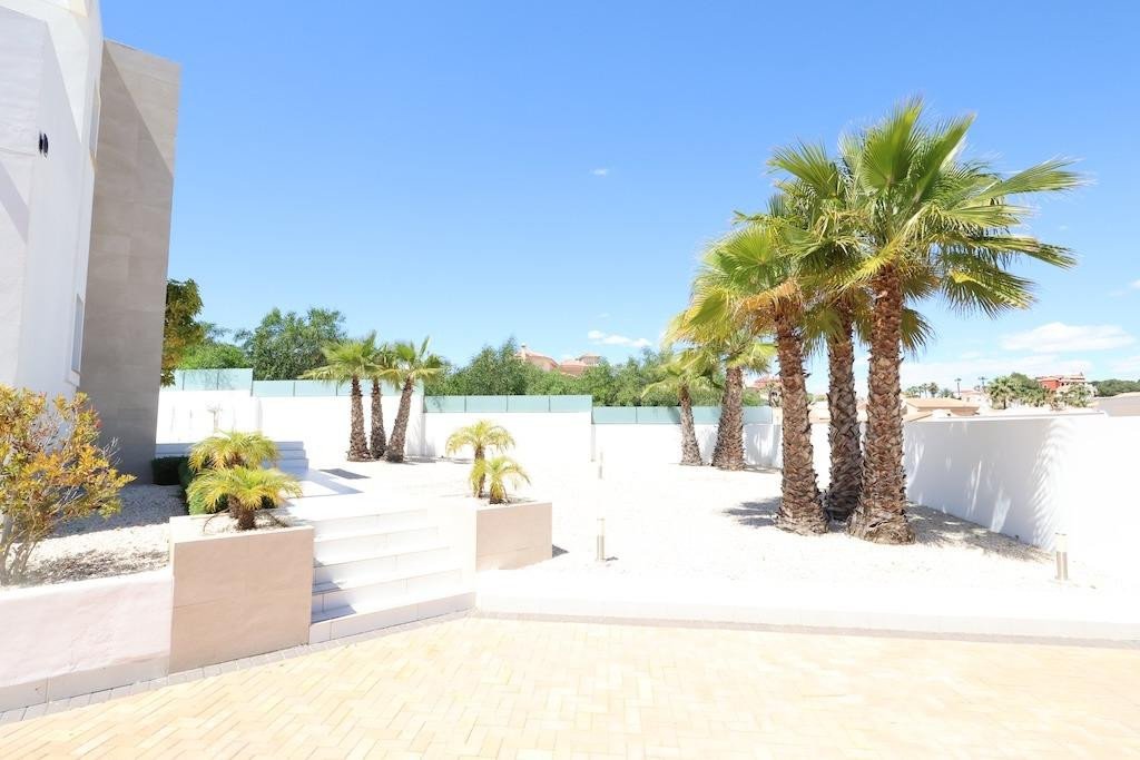 3 Bed Detached Villa in La Marquesa