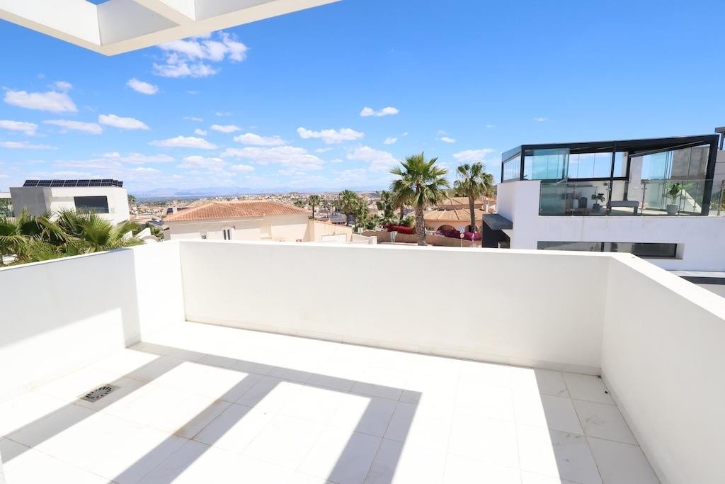 3 Bed Detached Villa in La Marquesa
