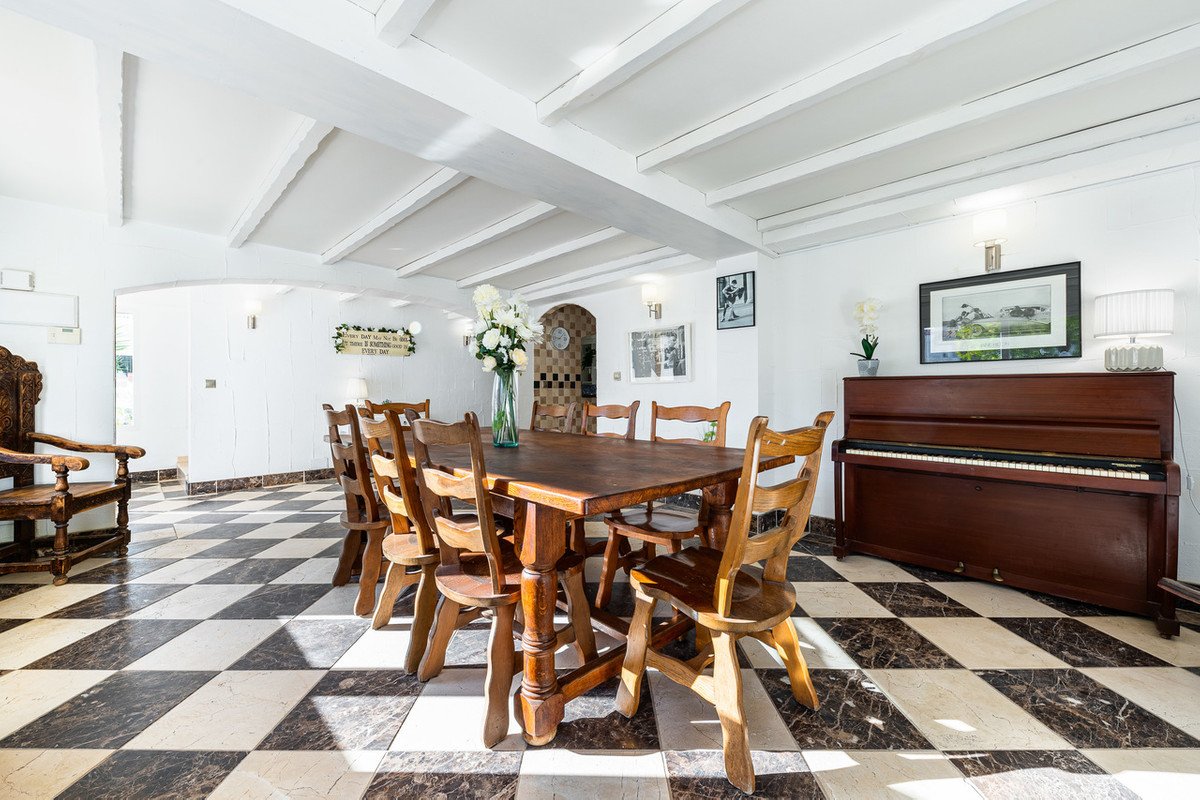7 Bed Detached Villa in Dehesa de Campoamor