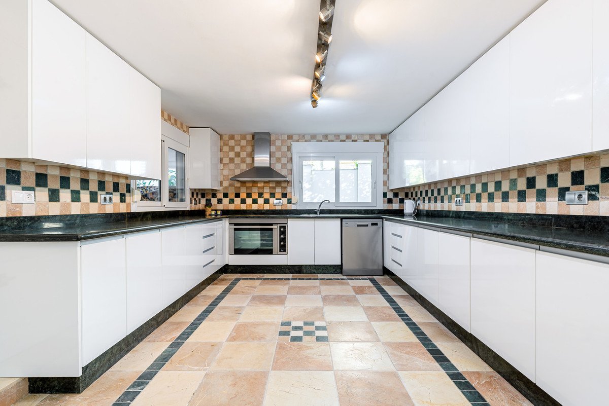 7 Bed Detached Villa in Dehesa de Campoamor