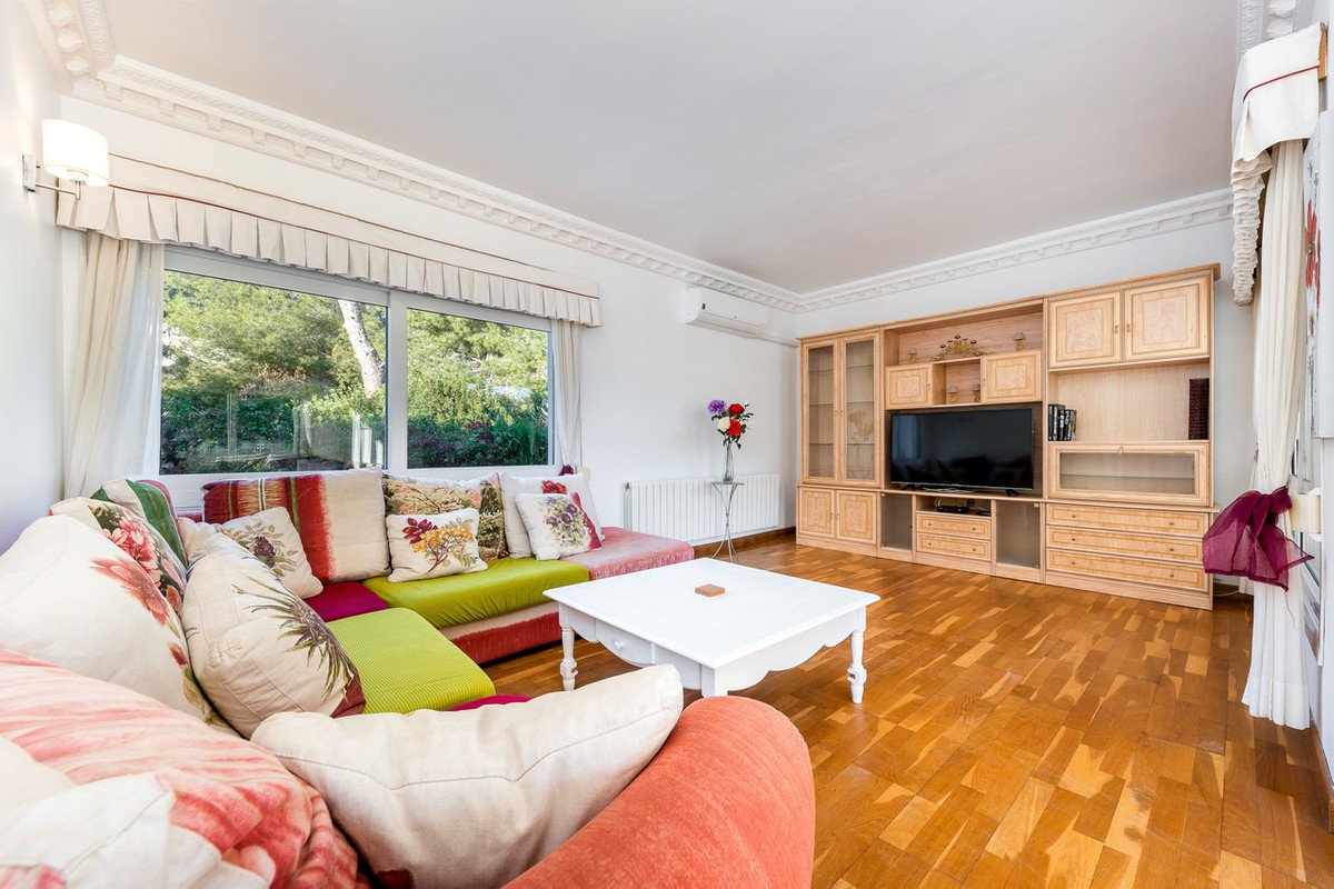 7 Bed Detached Villa in Dehesa de Campoamor