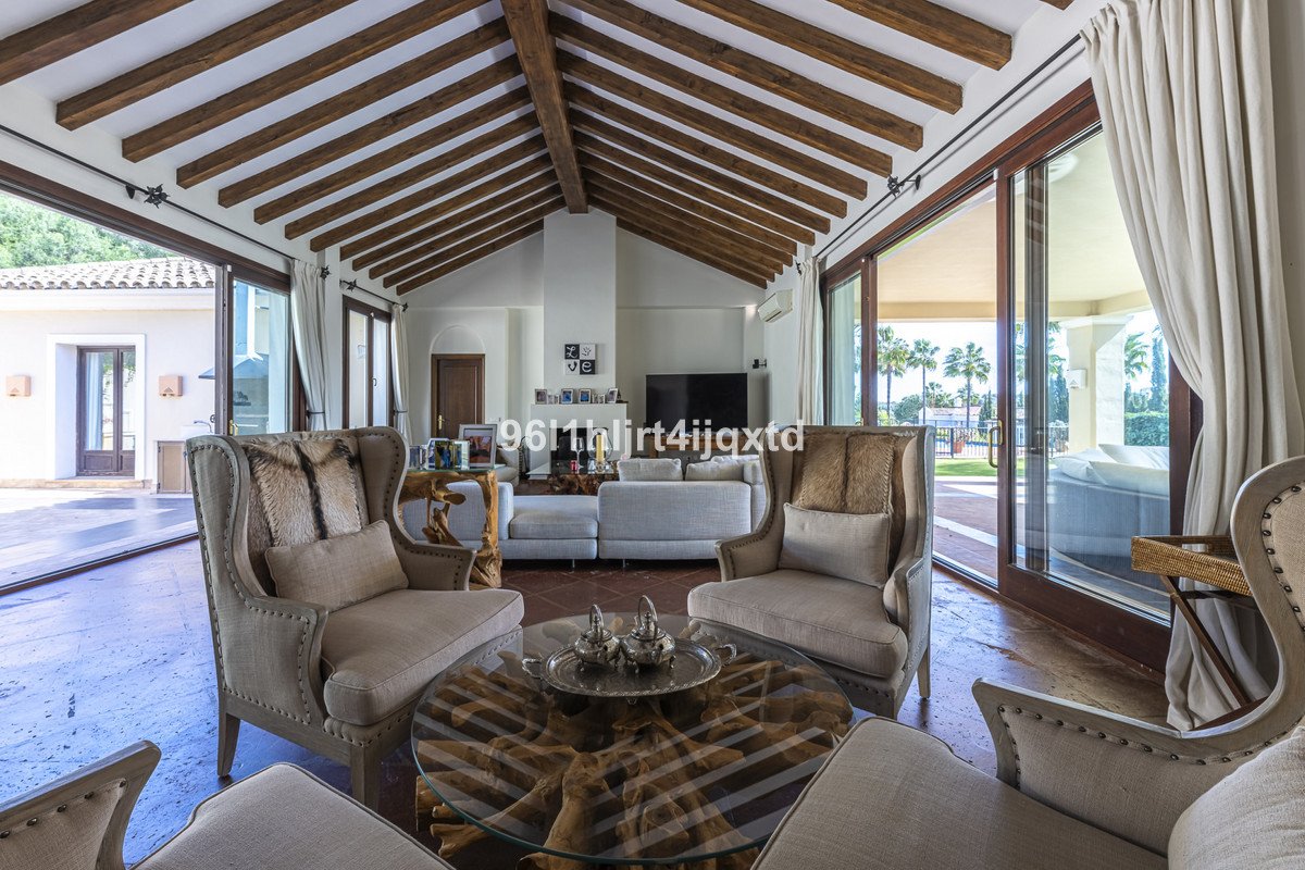 5 Bed Detached Villa in Sotogrande Alto