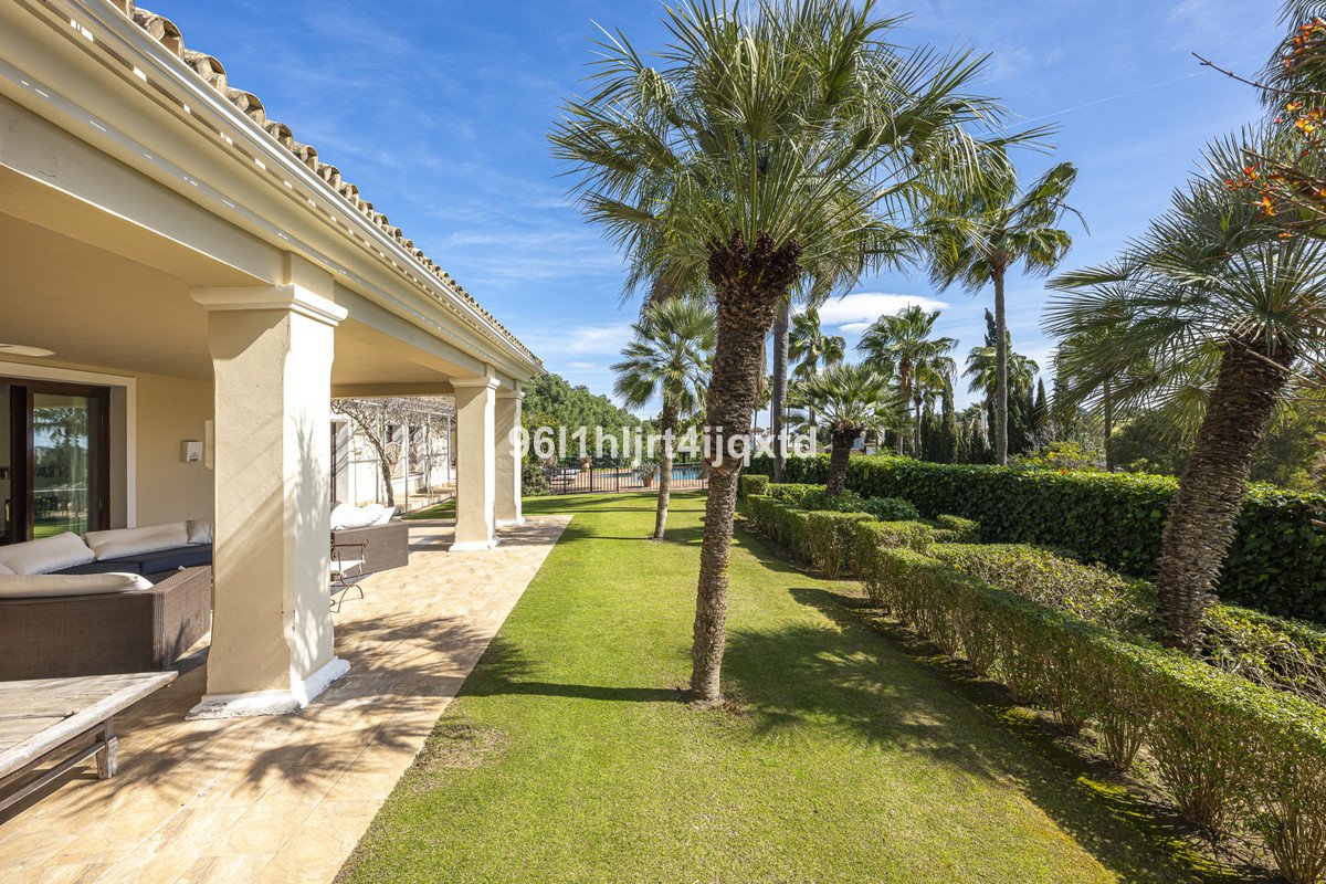 5 Bed Detached Villa in Sotogrande Alto