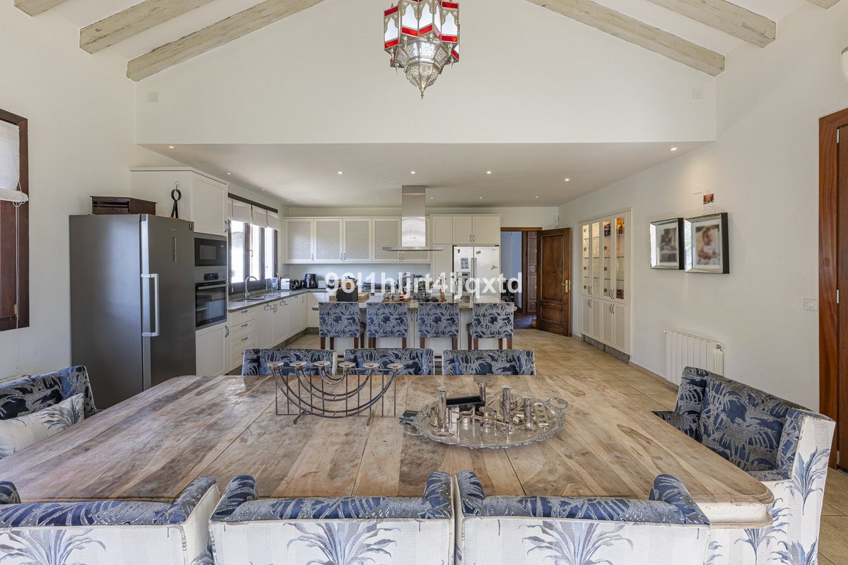 5 Bed Detached Villa in Sotogrande Alto