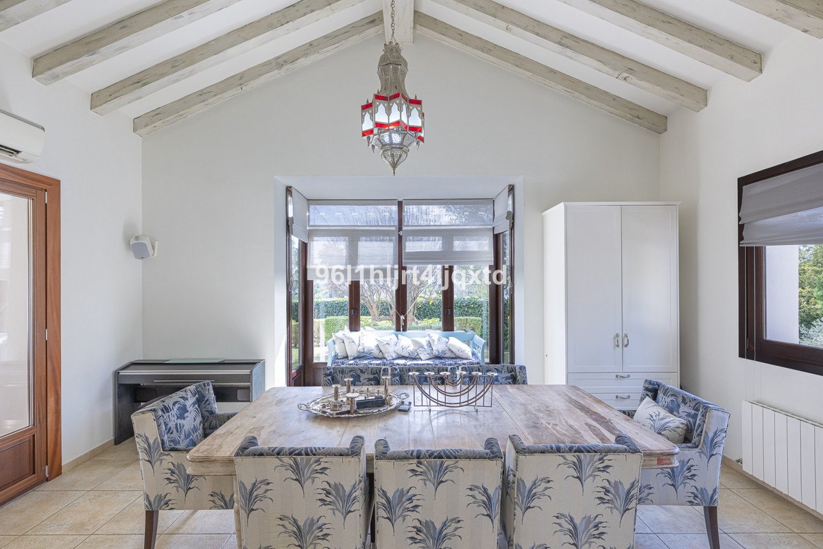 5 Bed Detached Villa in Sotogrande Alto