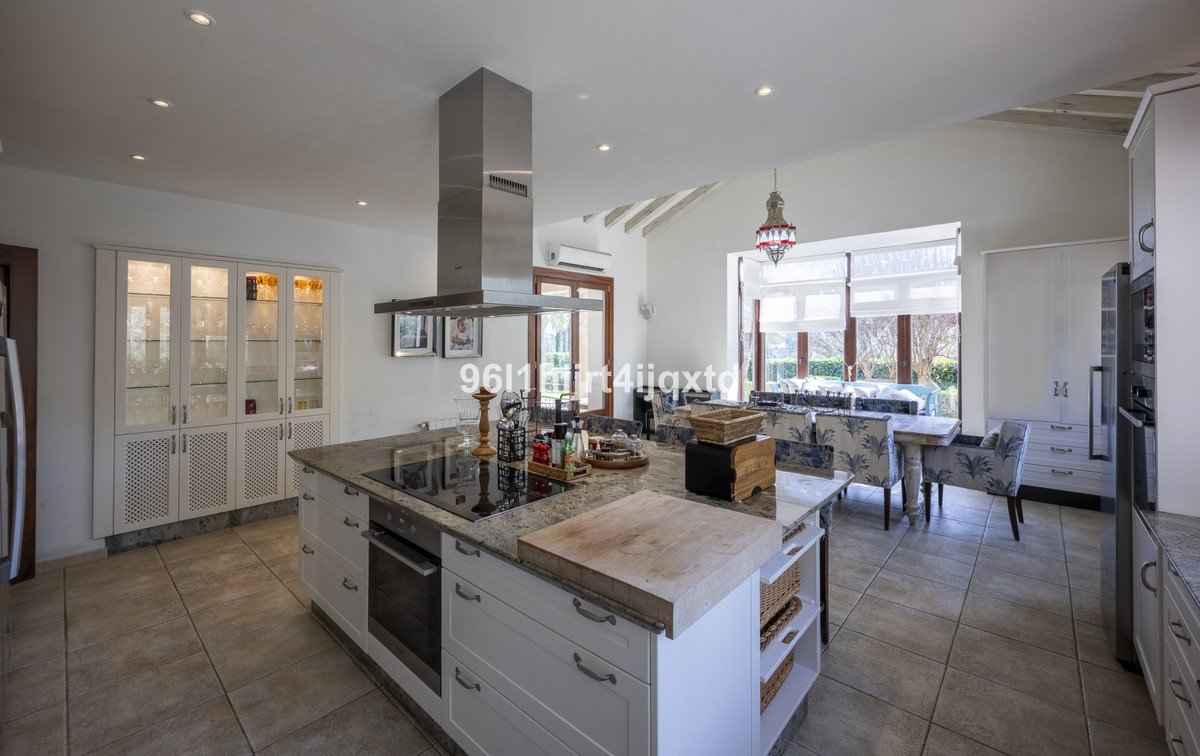 5 Bed Detached Villa in Sotogrande Alto