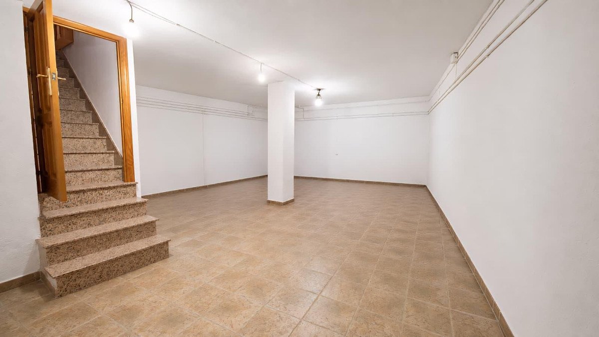 8 Bed Townhouse in Ronda