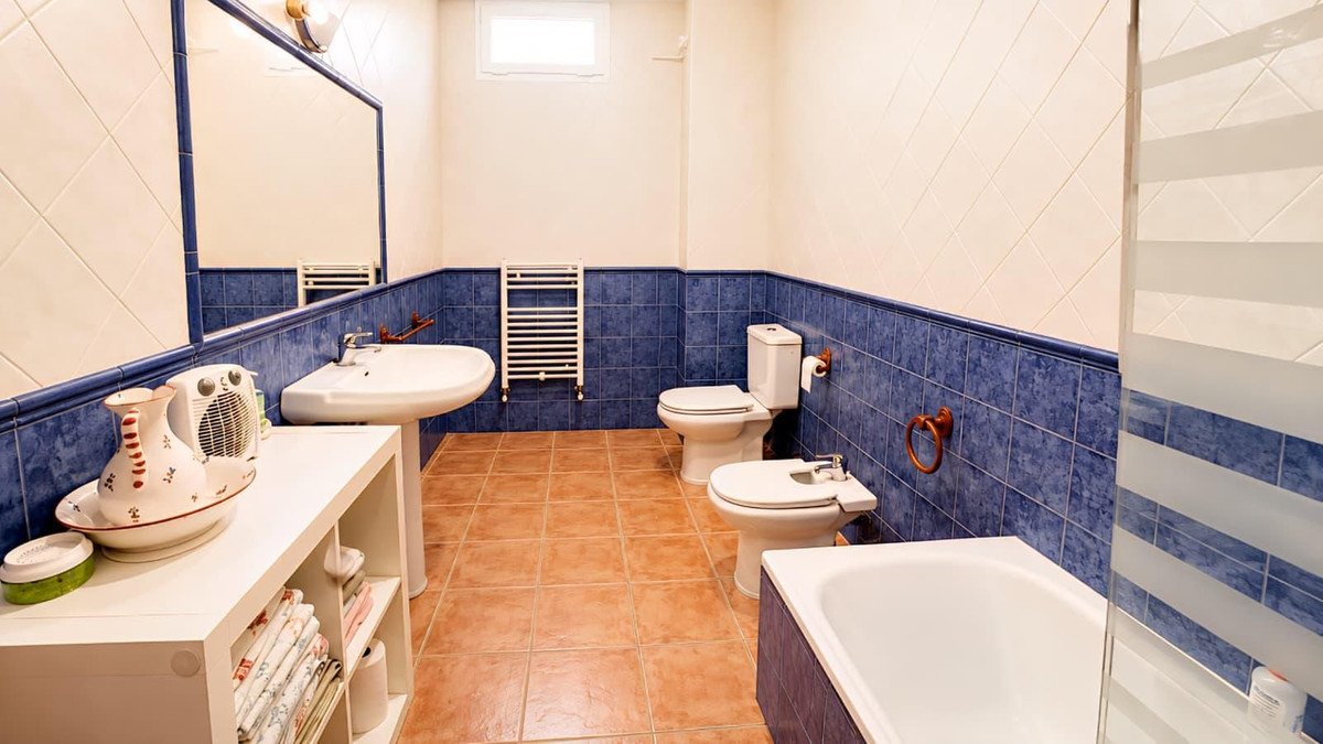 8 Bed Townhouse in Ronda