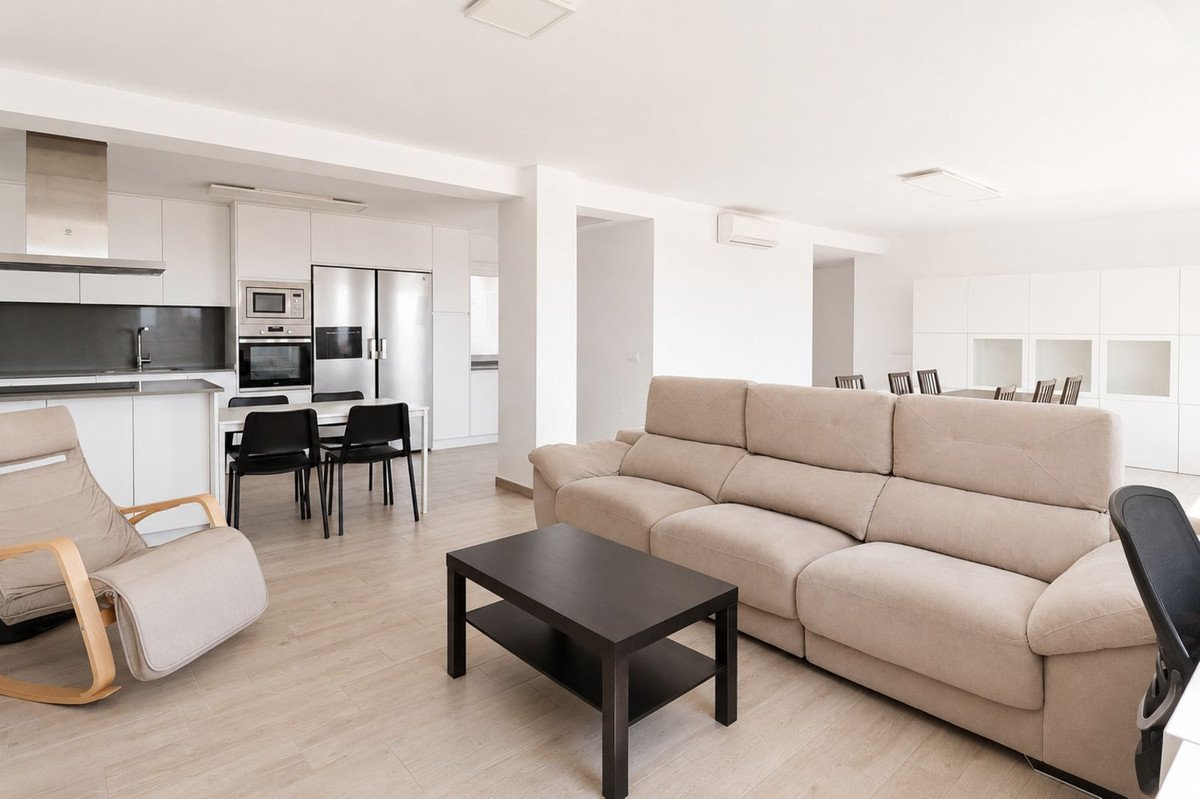 4 Bed Penthouse in La Línea