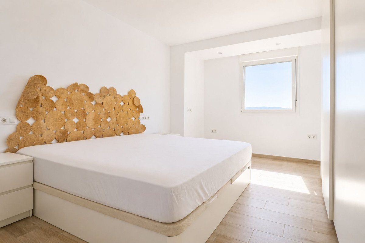 4 Bed Penthouse in La Línea