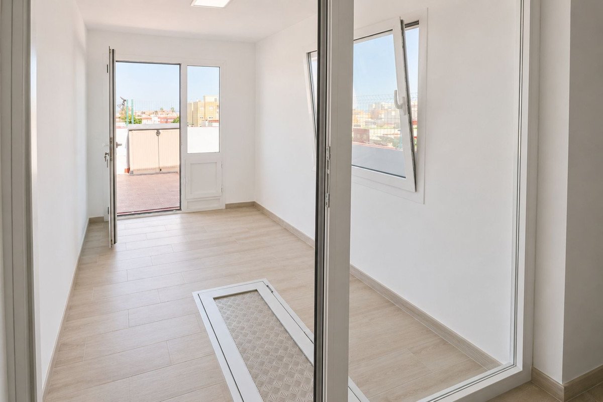 4 Bed Penthouse in La Línea