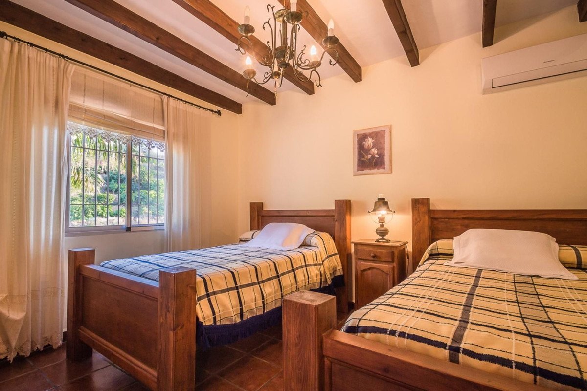 3 Bed Finca - Cortijo in Jete