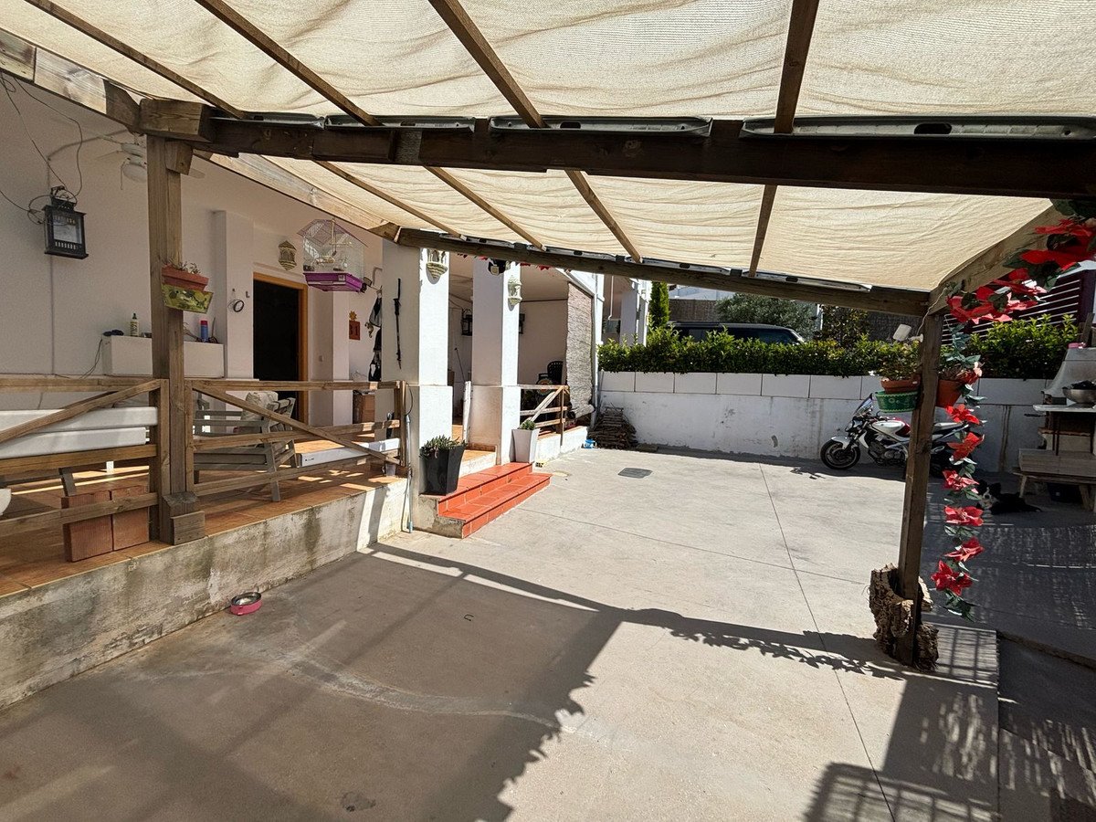 3 Bed Semi-Detached House in Casares Playa