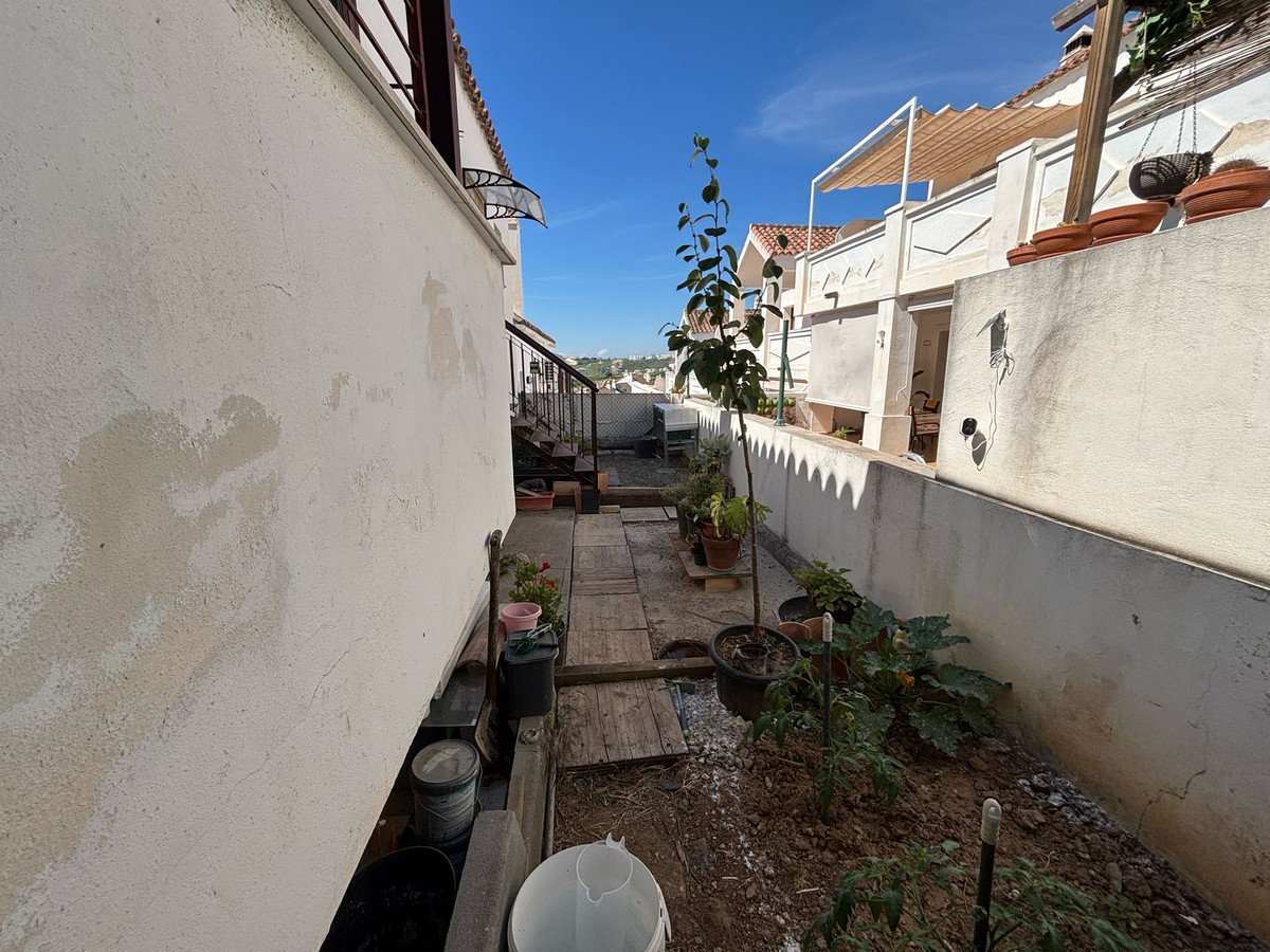 3 Bed Semi-Detached House in Casares Playa
