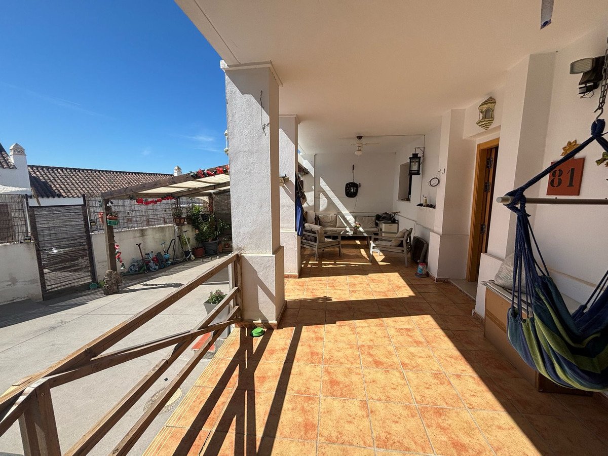 3 Bed Semi-Detached House in Casares Playa