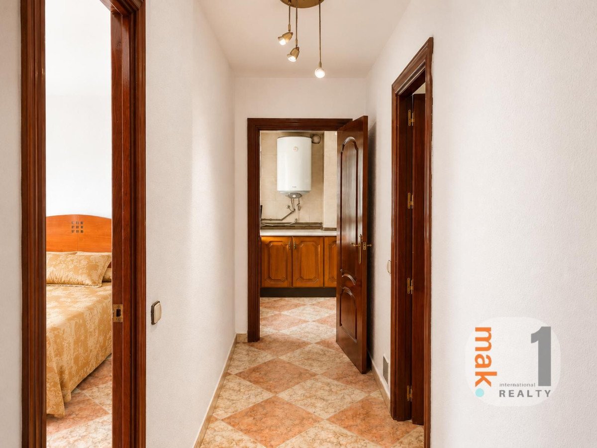 3 Bed Middle Floor Apartment in La Barriguilla