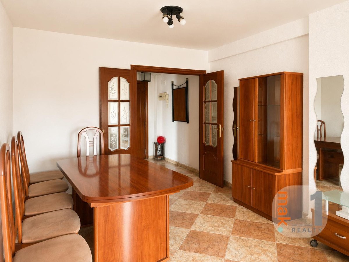 3 Bed Middle Floor Apartment in La Barriguilla